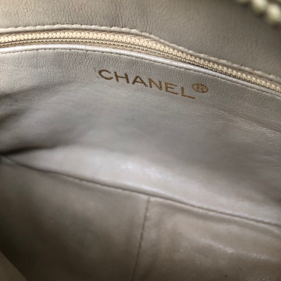 ❌sold❌ Authentic Vintage Chanel Mini Camera bag - Picture 8 of 13